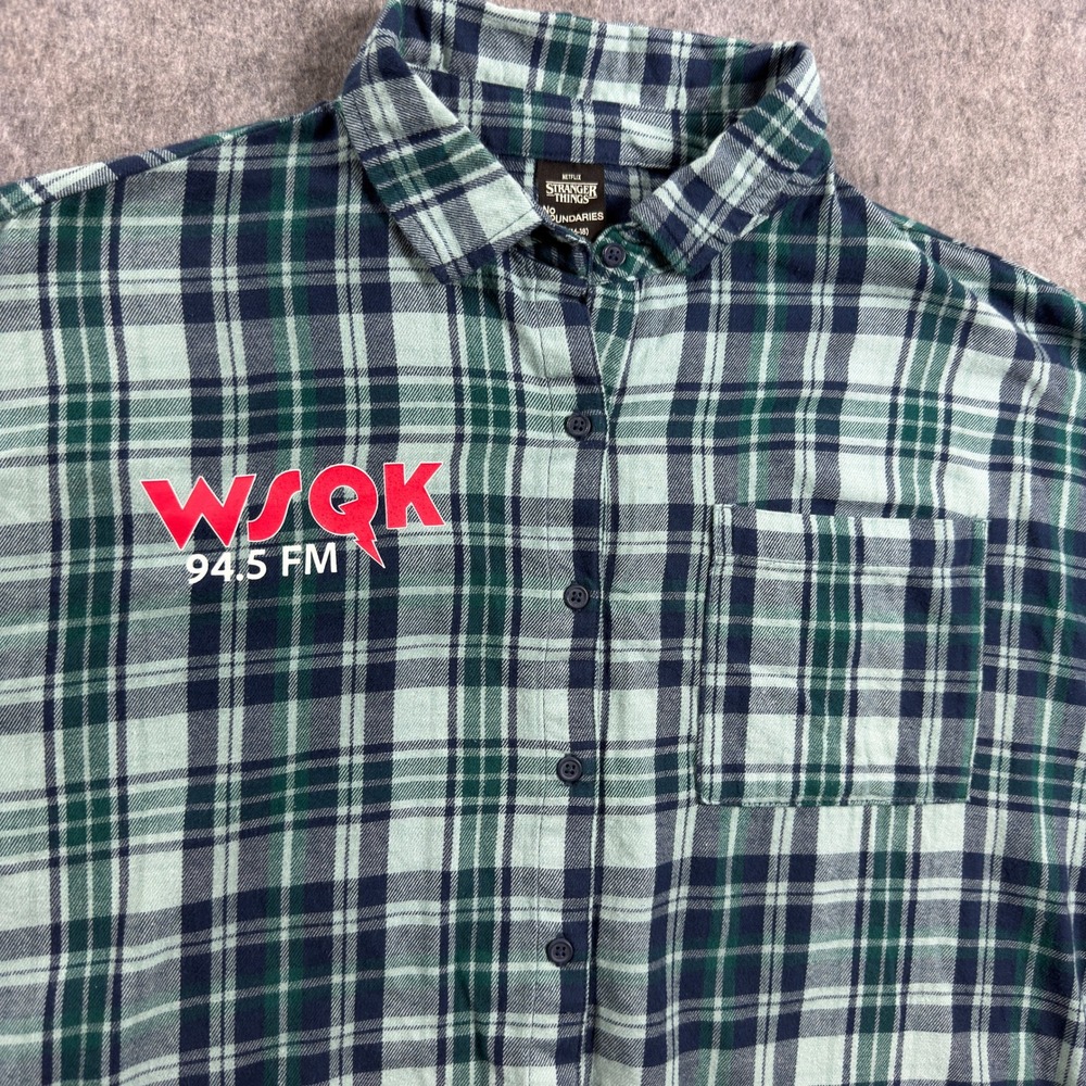 No Boundaries Netflix Stranger Things Cotton Cropped Flannel Hawkins Womens XL - Picture 10 of 10